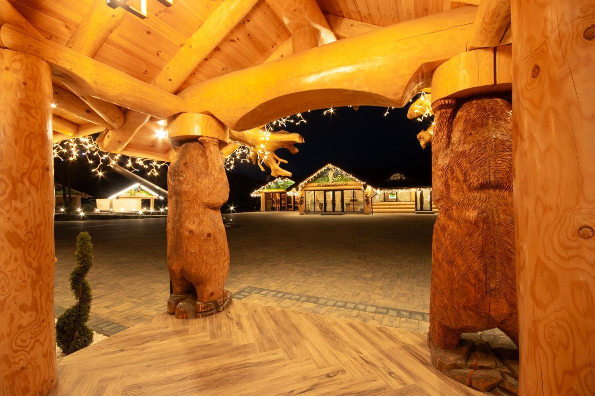 ホテル Domeniul Nordului Bucovlna バマ エクステリア 写真